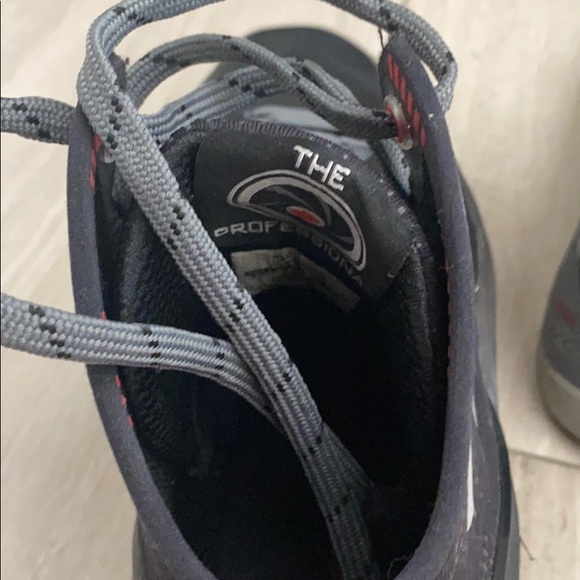 Stephen curry shoes - Picture 4 of 4